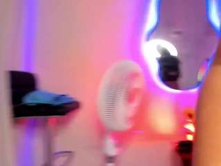 NadiaKarim live webcam show
