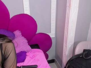 raven-loove private show