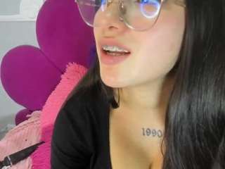raven-loove live webcam show