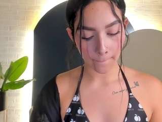 sophiekiss1 webcam