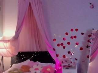 Elvienne live cam preview