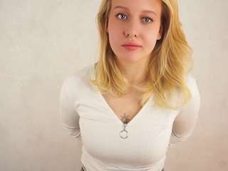 genevivemullenau... Live Webcam on CamSoda