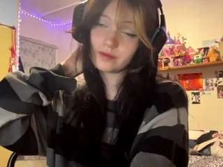 Model ini sedang live sekarang. lareeguethle