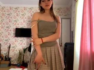 lauraleekeat private show