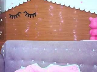 lia-harper-t