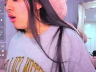 lia-harper-t