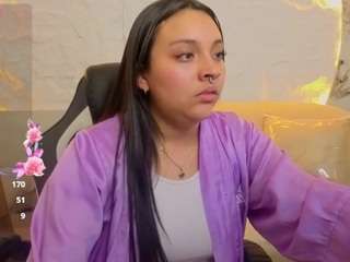 lia-harper-t