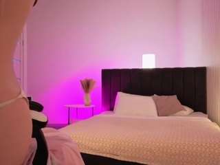valenora1 live webcam show