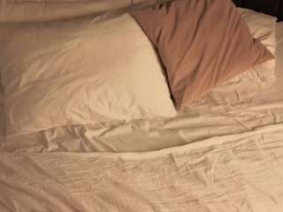 Valenora1 live webcam show