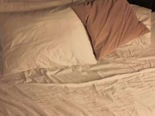 Valenora1 live webcam show