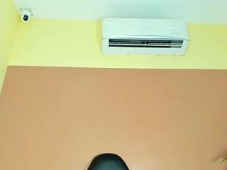 AmiraJones live webcam show