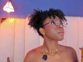 AmiraJones live webcam show