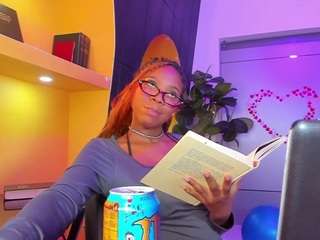 AmiraJones live cam preview