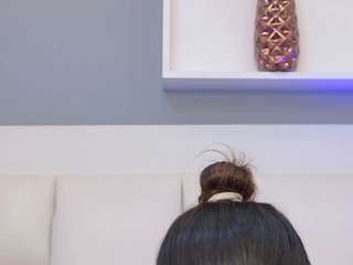 이 모델은 현재 라이브 중입니다. daniknyx