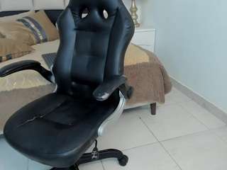 le modèle isabeella est en webcam porno dans un show sur le site camsoda, il possède les tags suivants: ahegao,blowjob,brown eyes,camel toe,drinking,role play,skinny,tattoos,brown hair,hd,small tits