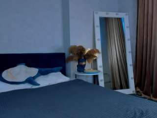 Lonny-peach's cam show statistics and live stream
