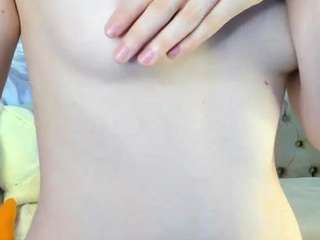 Lonny-Peach live webcam show