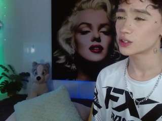 maxiy-001 webcam