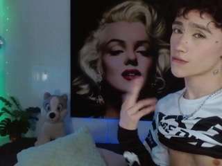 maxiy-001 webcam