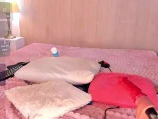 le modèle samantabrown est en webcam porno dans un show sur le site camsoda, il possède les tags suivants: ass,sexy,naked,natural,nature,orgasm,pussy,pussyplay,shaved pussy,lovense,spank,squirter,striptease,tattoos,toys,wet,asshole,lush,lingerie,creampie