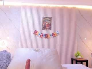 Luna-Taylorss live webcam show