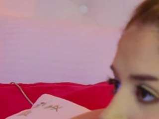 amberseyes live on CamSoda
