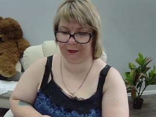 bonnnyboobsy live webcam show
