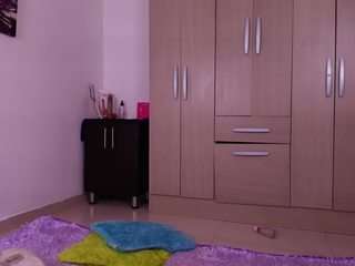 هذا النموذج مباشر الآن. im-natalia
