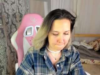 nikki-milk Live Webcam on CamSoda