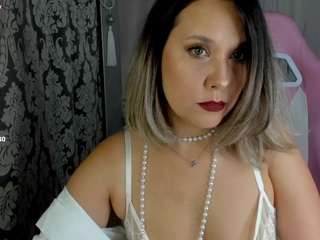 nikki-milk live webcam show