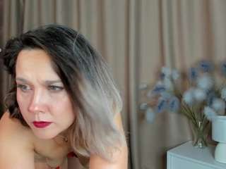 nikki-milk live webcam show
