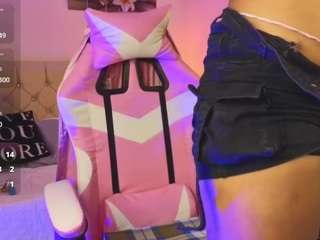 Live cam show with scaryfire