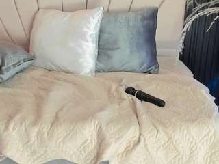 selene-diior Live Webcam on CamSoda