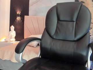 selene-diior Live Webcam on CamSoda