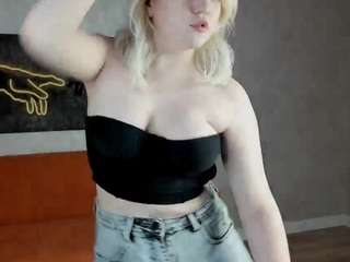 Dieses Model ist jetzt live. stacy-allenn