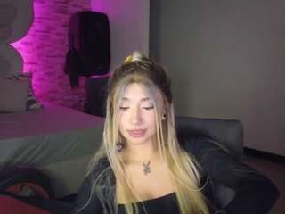 arianamodel19