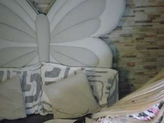 arianamodel19