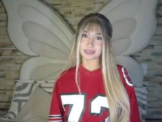 arianamodel19