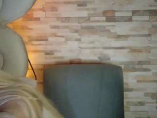 arianamodel19