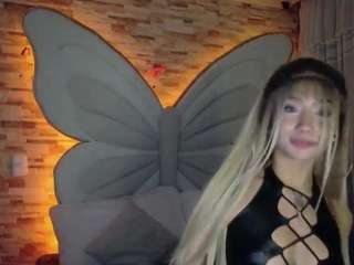 arianamodel19