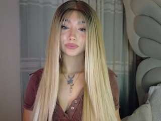 arianamodel19