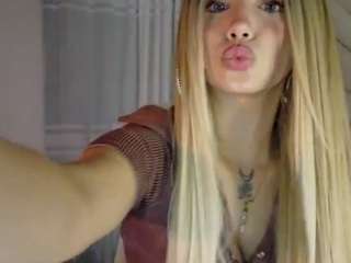 arianamodel19
