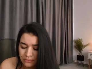 Ava-Monroee
