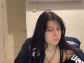 Marian live cam preview