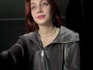 Ce modèle est en direct maintenant. estherciocca