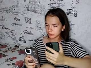 gwendawanders live webcam show