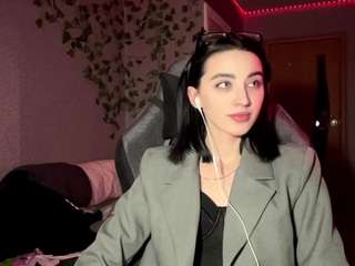 Model ini sedang live sekarang. khalilaharthur