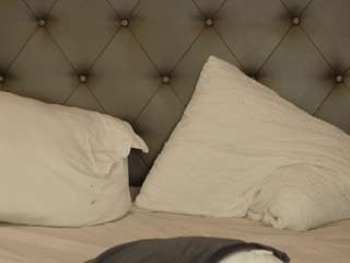 LeilaBie live webcam show