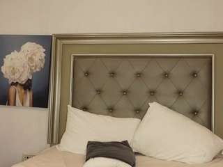 LeilaBie live webcam show