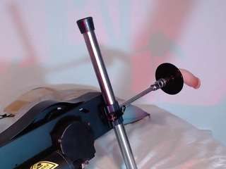 miahwiindsor Live Webcam on CamSoda